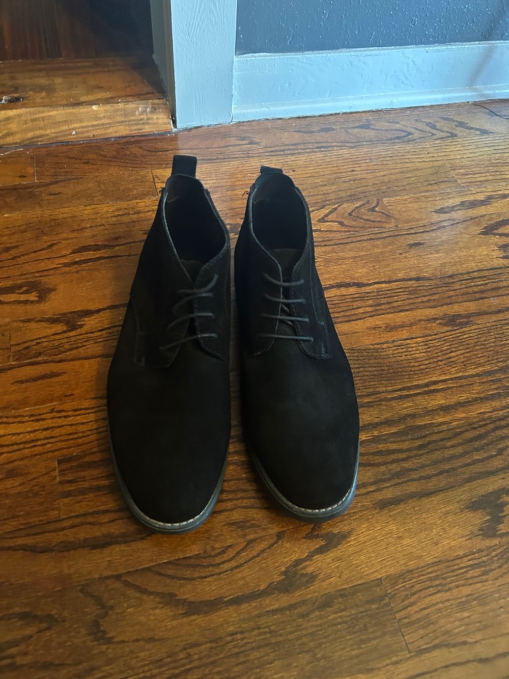 Men's Black Suede Chukka Boots - Minimal Lace-Up Casual